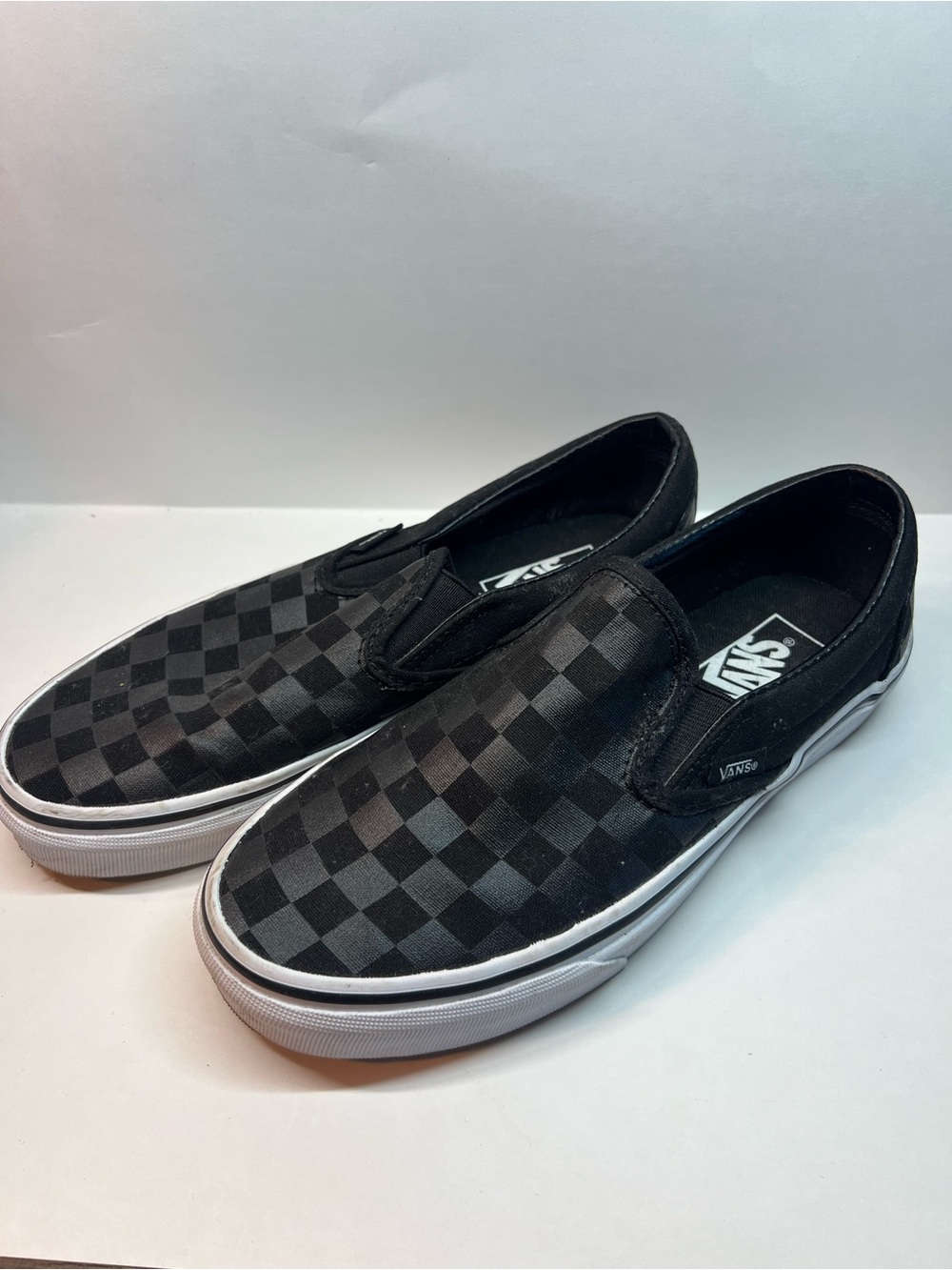 VANS Classic Off the Wall Black Checkerboard Slip-On Shoes Women’s Sz 7.5/ 6 M